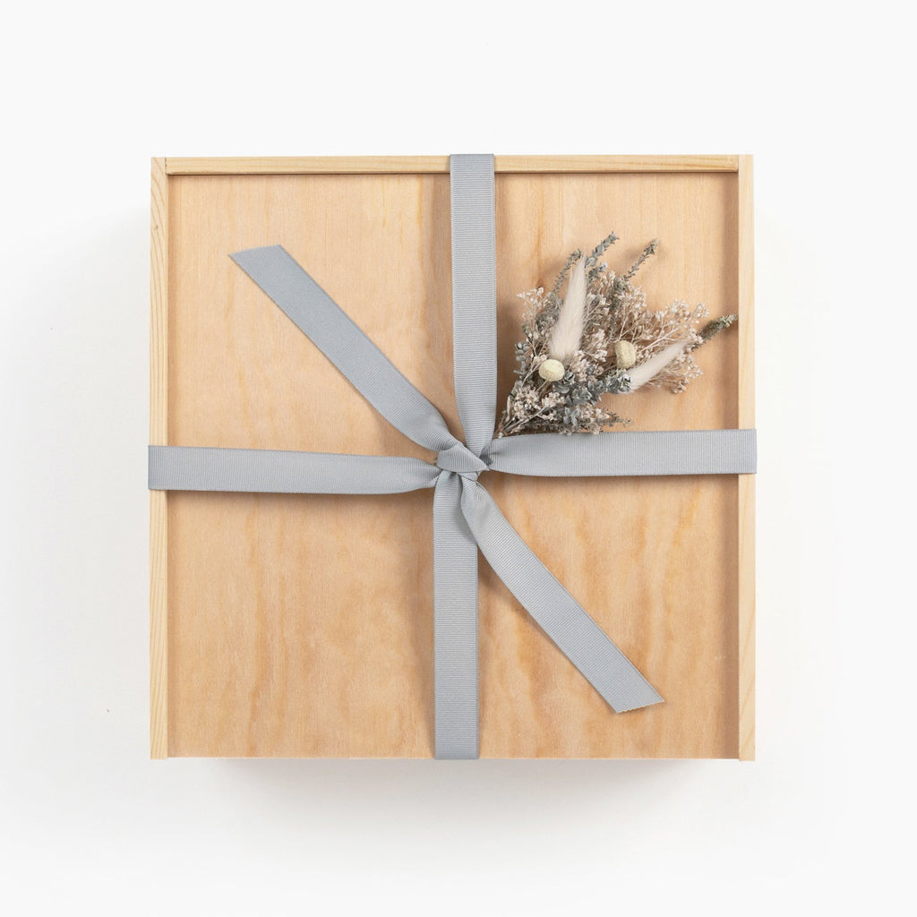 Calm-spa-tea-gift-box-from-loved-and-found-wood